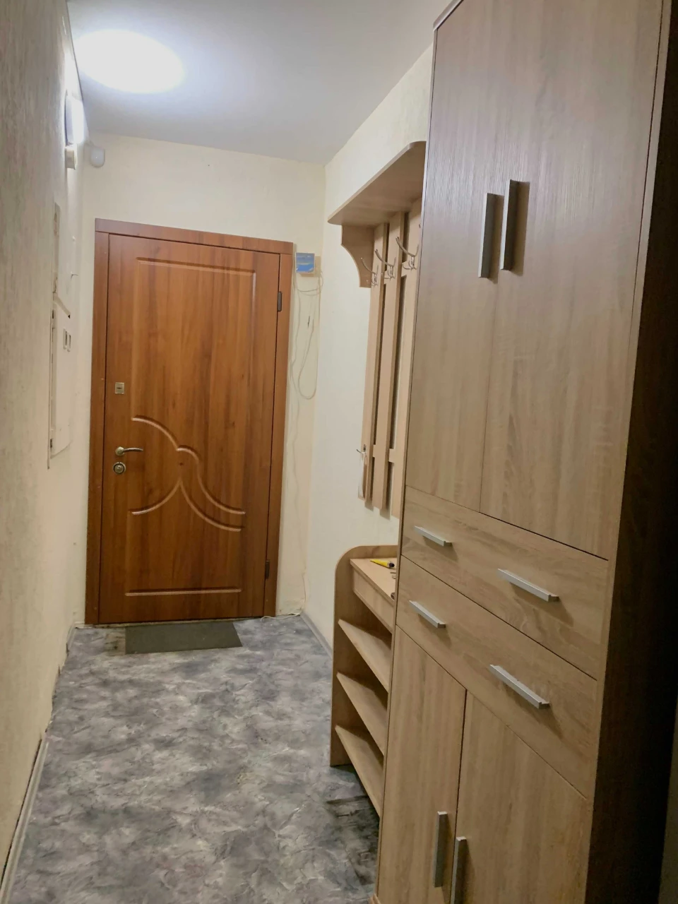 FOR SALE BY OWNER: 4-room apartment in the city of Ukraine. Possible
