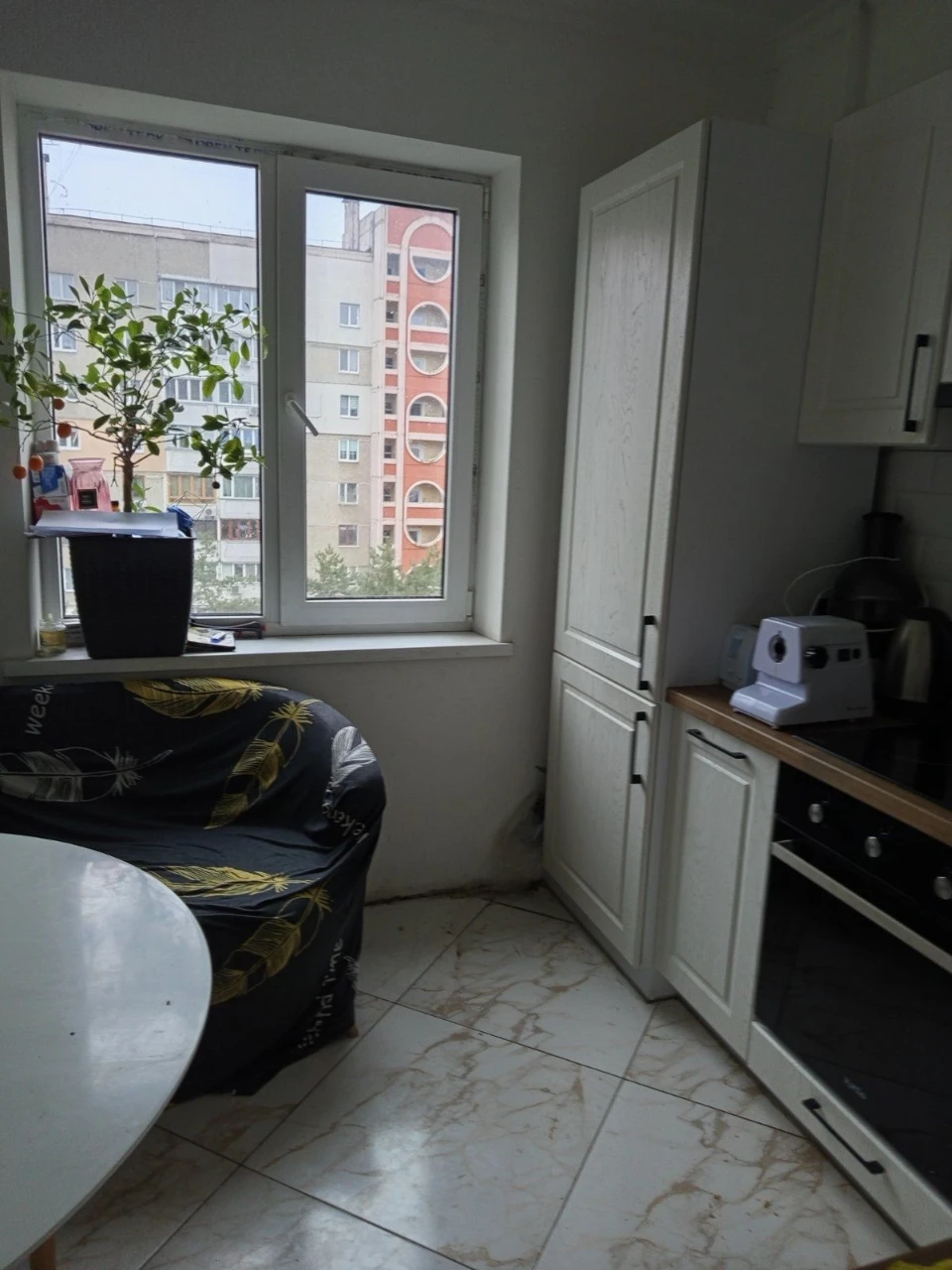 2-bedroom apartment in the city of Ukraine!