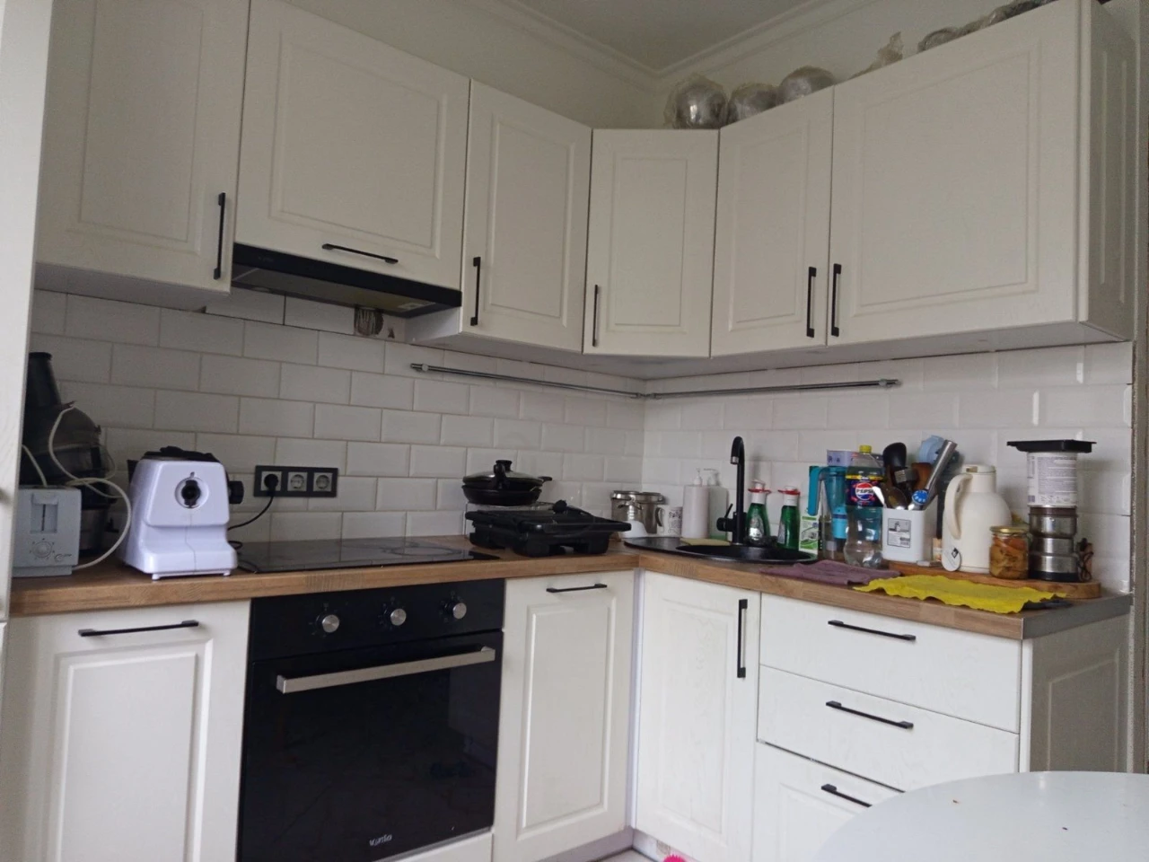 2-bedroom apartment in the city of Ukraine!