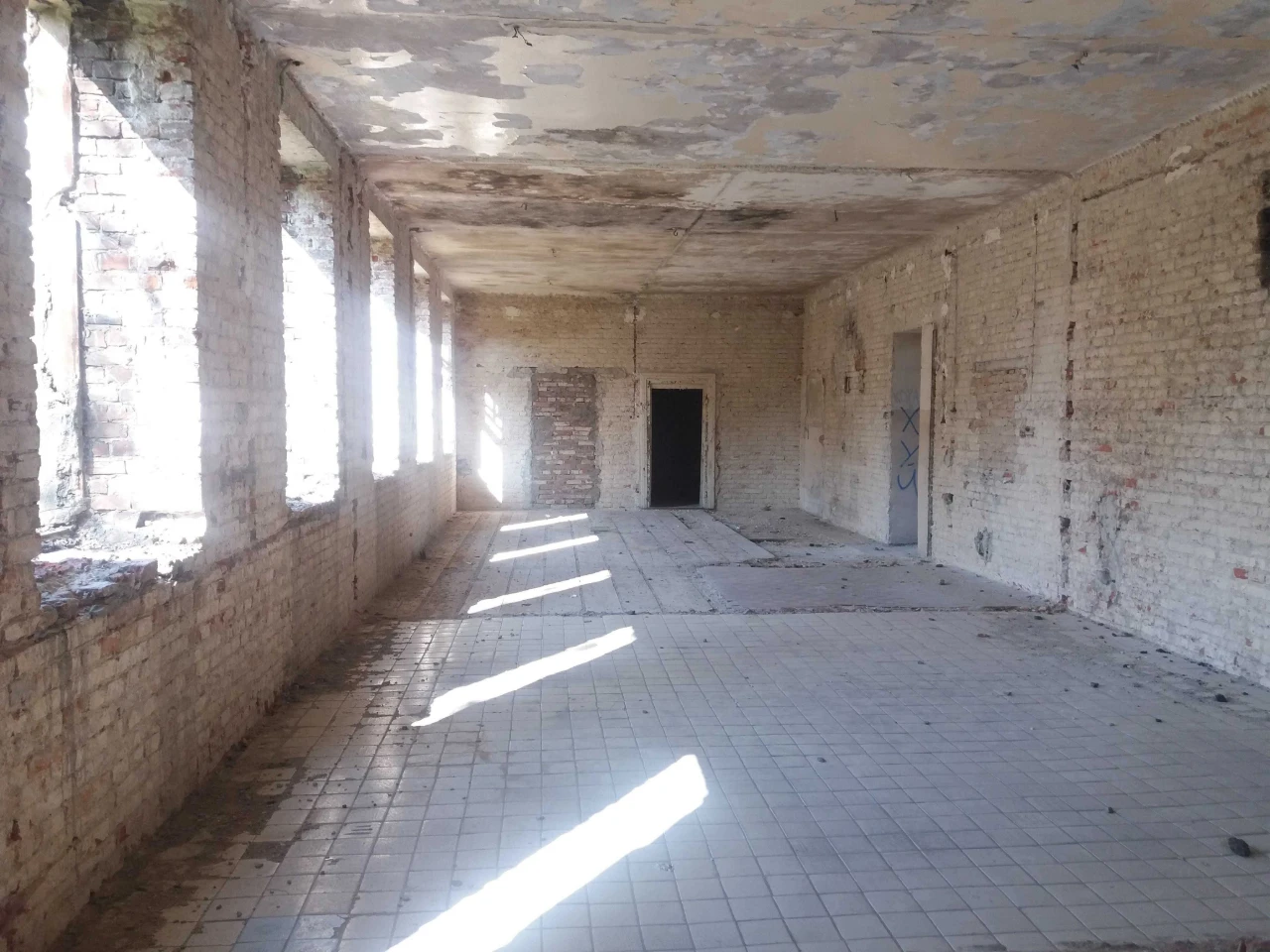 Sale - Exchange of a multi-apartment building in Rava-Ruska.