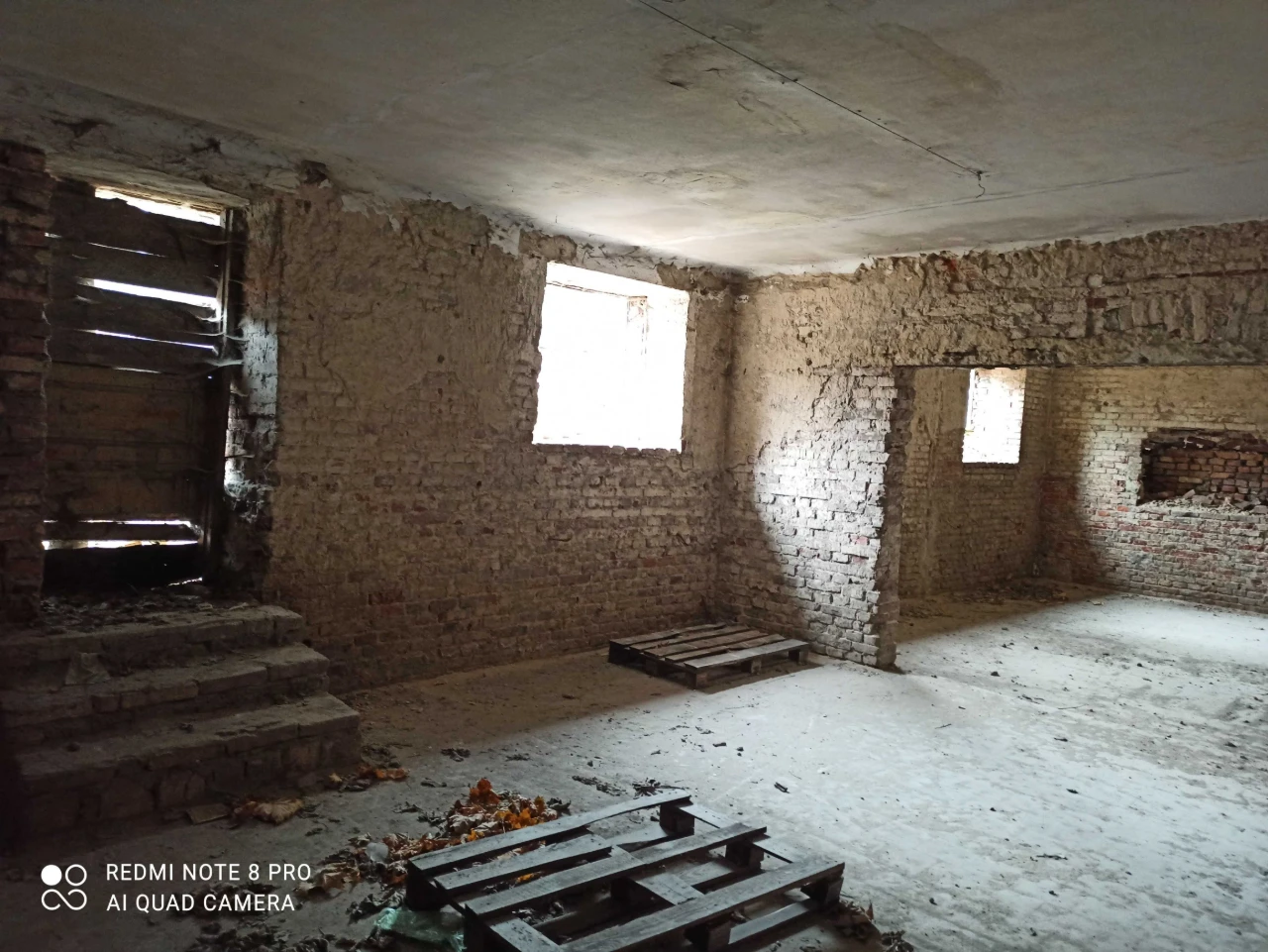 Sale - Exchange of a multi-apartment building in Rava-Ruska.