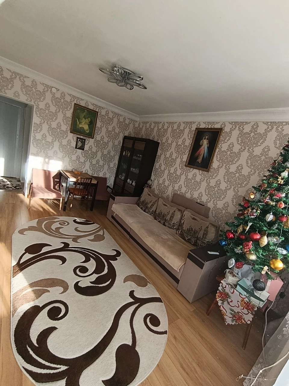 Продам 3 х кімнатну квартиру у Новому  Роздолі
