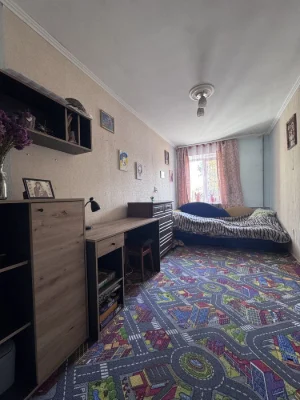 Продається 3-кімнатна квартира