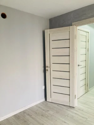 Продам трьох кімнатну у м.Новий Розділ.