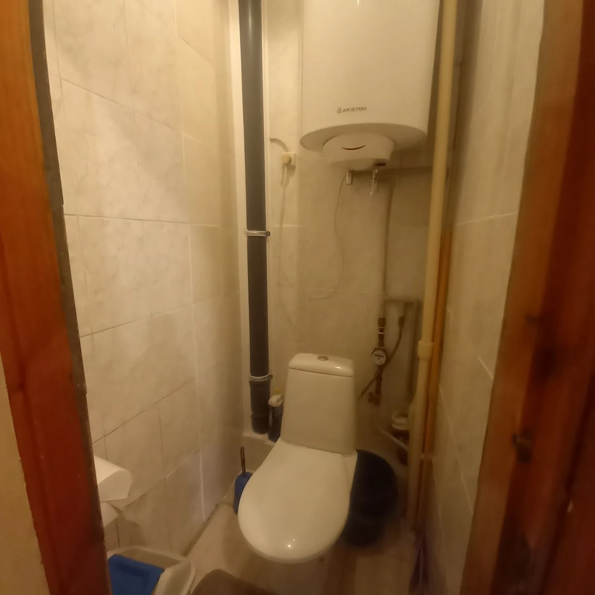 Продам м.Мерефа 3х.кімн.квартира 63м.ремонт.27тис.