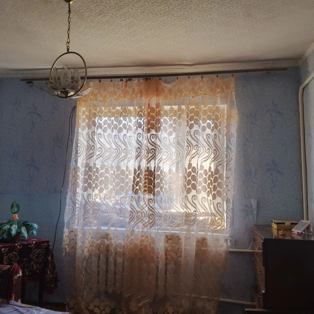 Продаю уютную и очень теплую 2х комнатную квартиру