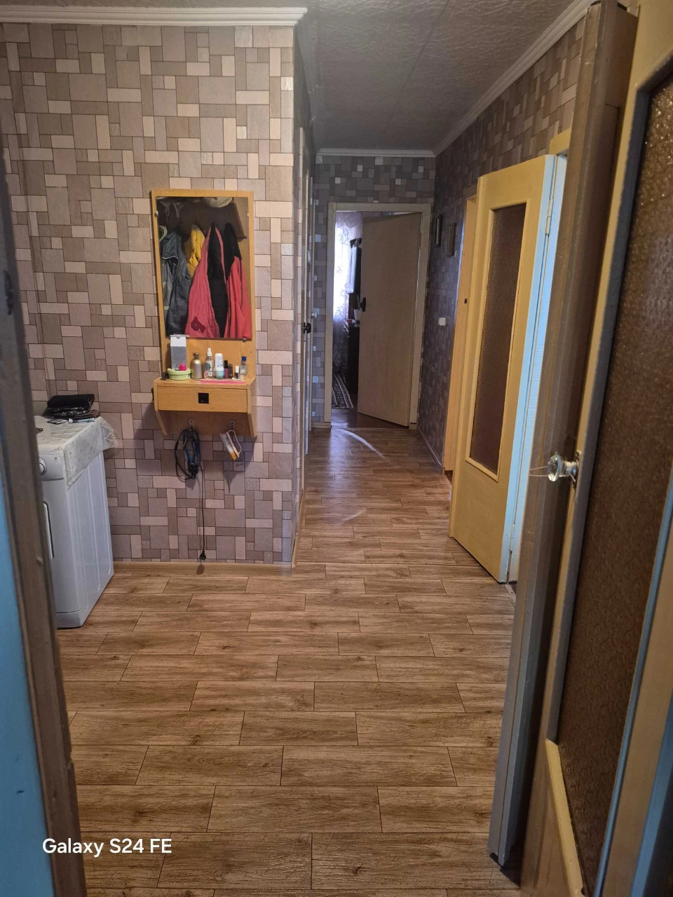 Продам 3_х кмн.кв. Мерефа(Пчелостанция)