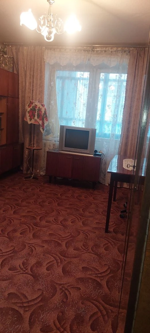 Продам двокімнатну квартиру м.Батурин