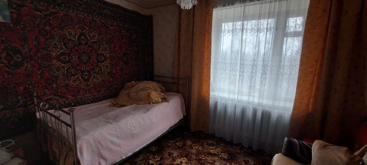 Продам двокімнатну квартиру м.Батурин