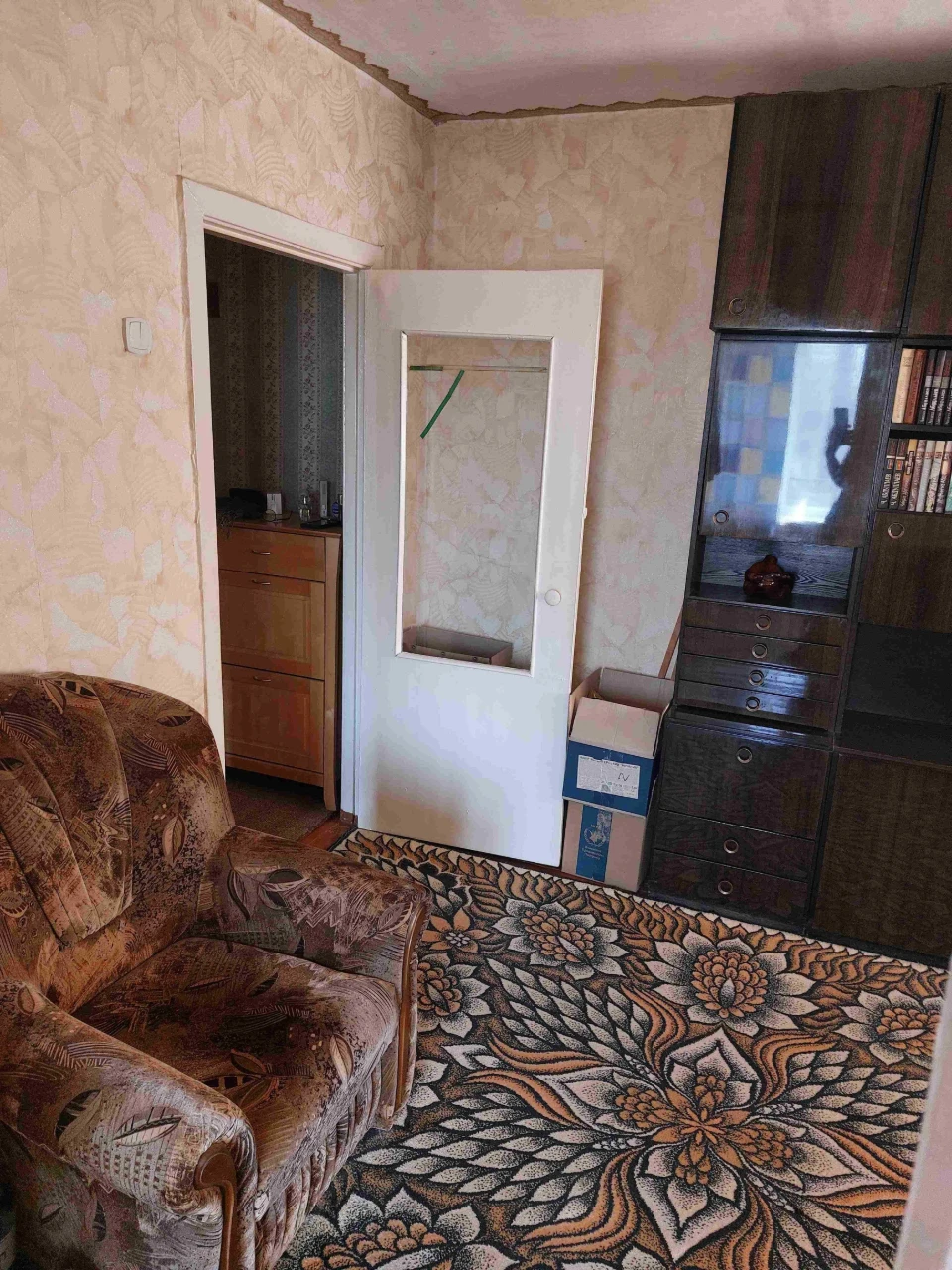 Продам 2-х кімн.кв. у м.Городня 2-й поверх