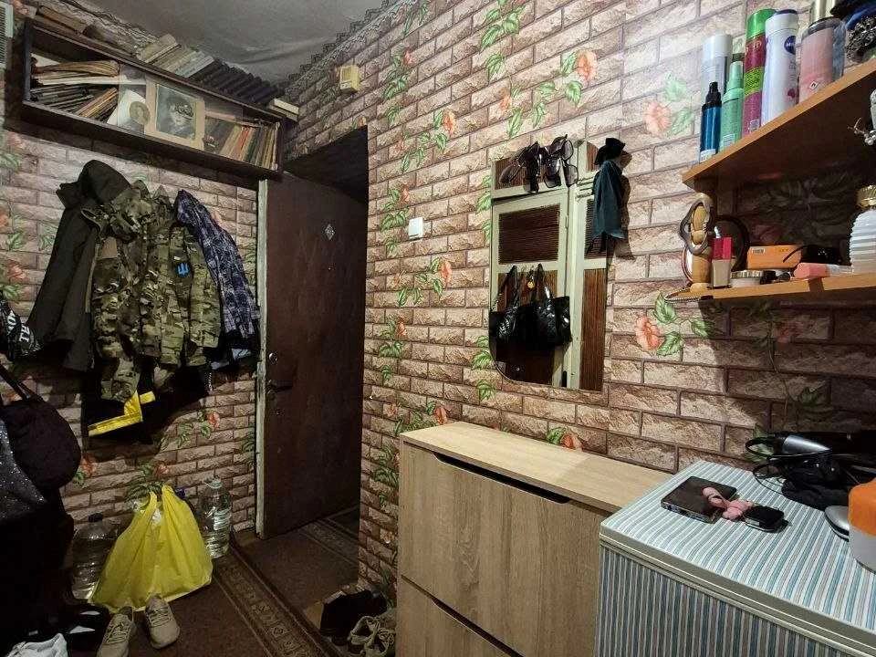 Квартира. Остер, 8 березня