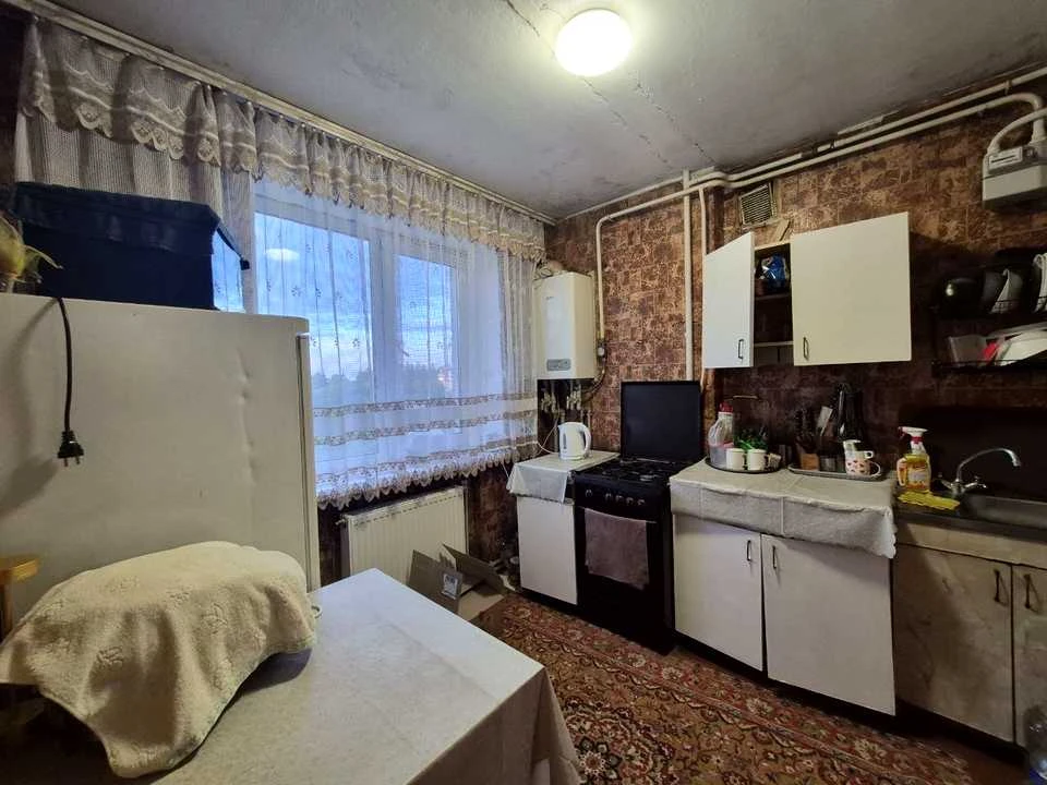 Квартира. Остер, 8 березня