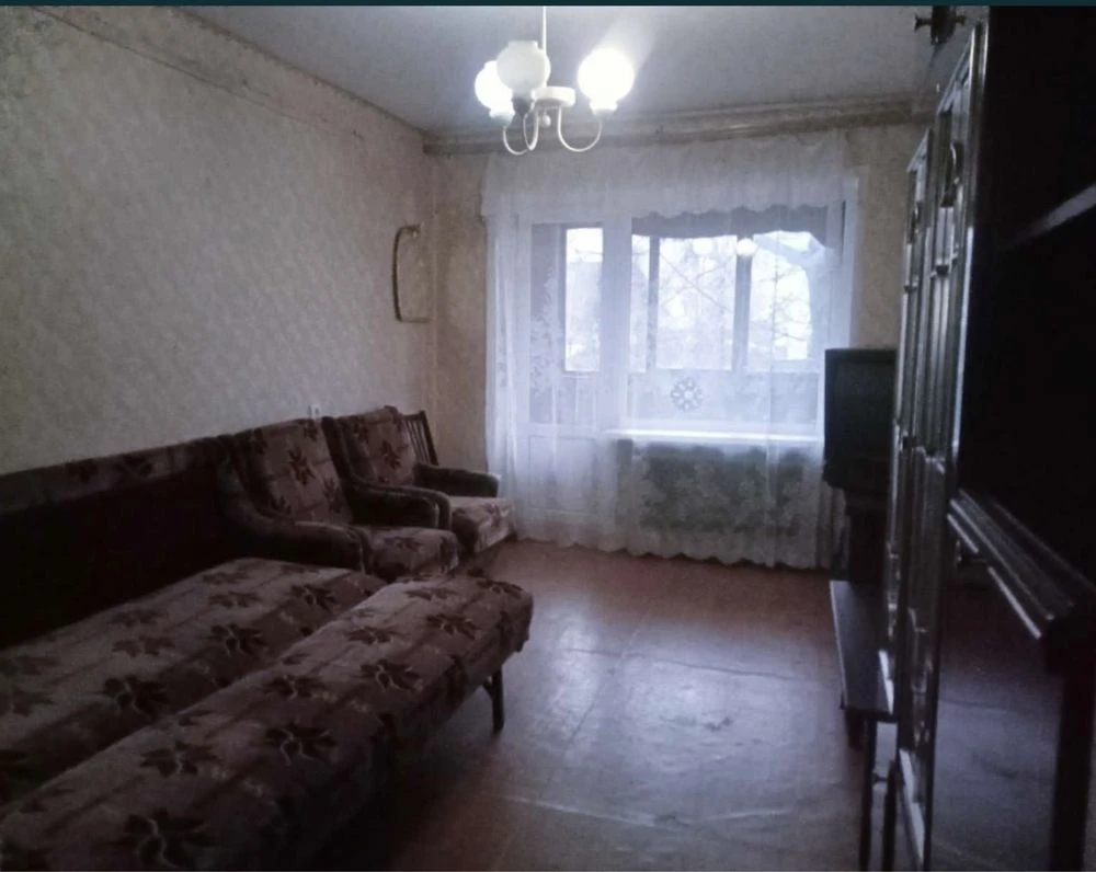 Продам 2-х кімнатну квартиру м. Семенівка, Новгород-Сіверськ