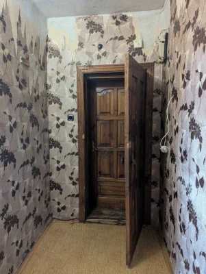 Продам трикімнатну квартиру, з можливістю проведення індивід