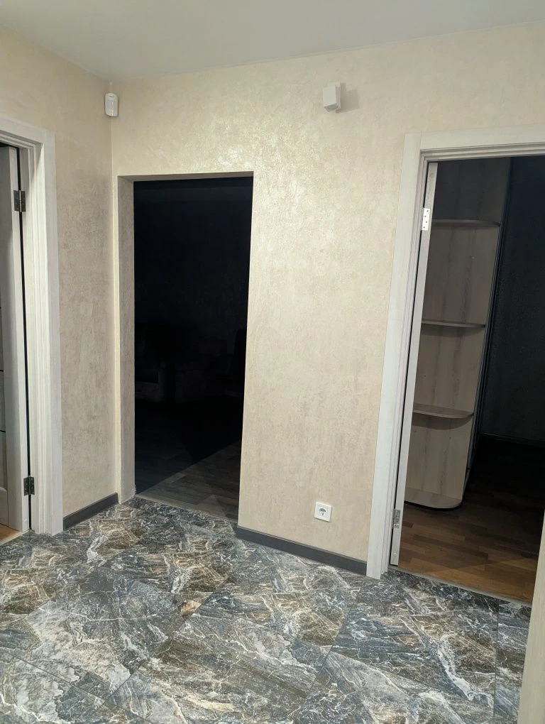 ПРОДАМ хорошу ТРИКІМНАТНУ квартиру в м. Ніжин. Можна під ЄВі