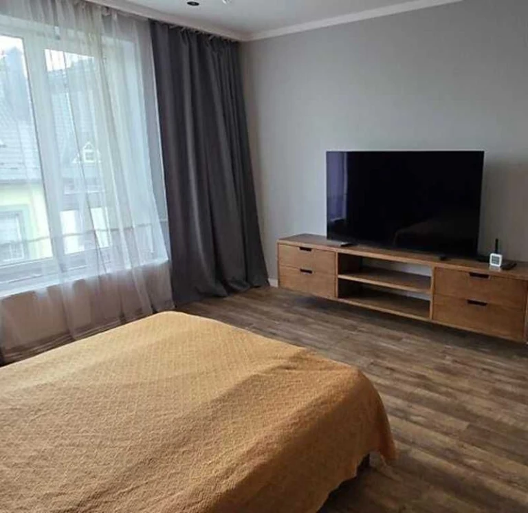 Продаж 4-к. квартири ДВОРІВНЕВА 4/4ц 103/63/40м² Винники вул