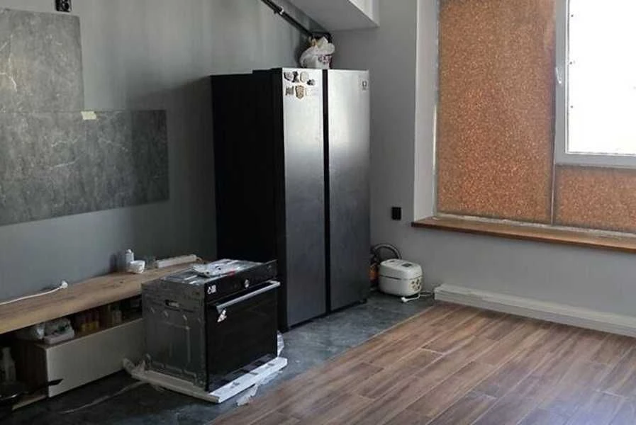 Продаж 4-к. квартири ДВОРІВНЕВА 4/4ц 103/63/40м² Винники вул