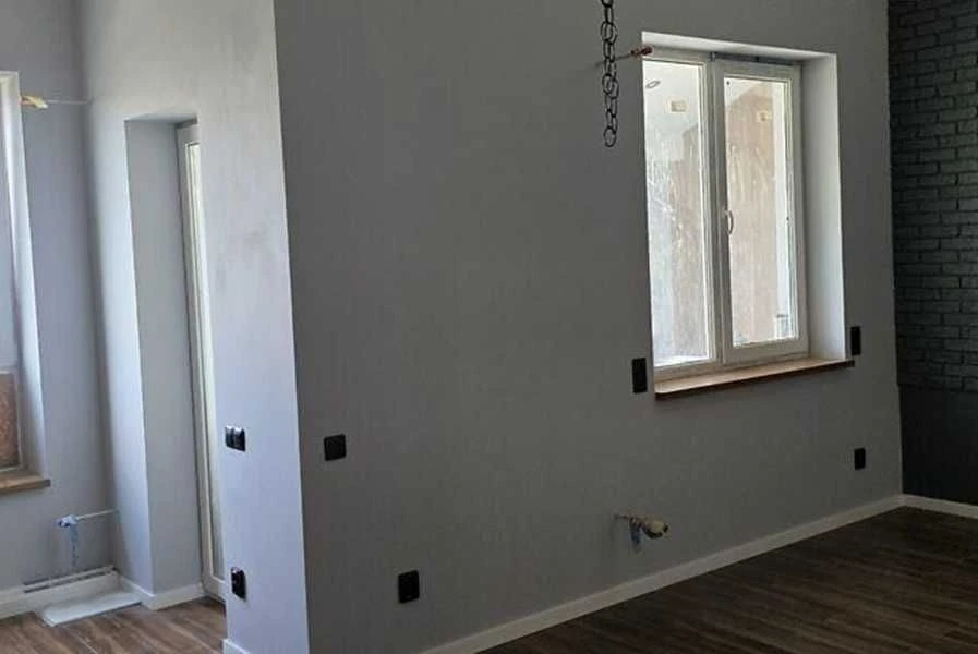Продаж 4-к. квартири ДВОРІВНЕВА 4/4ц 103/63/40м² Винники вул