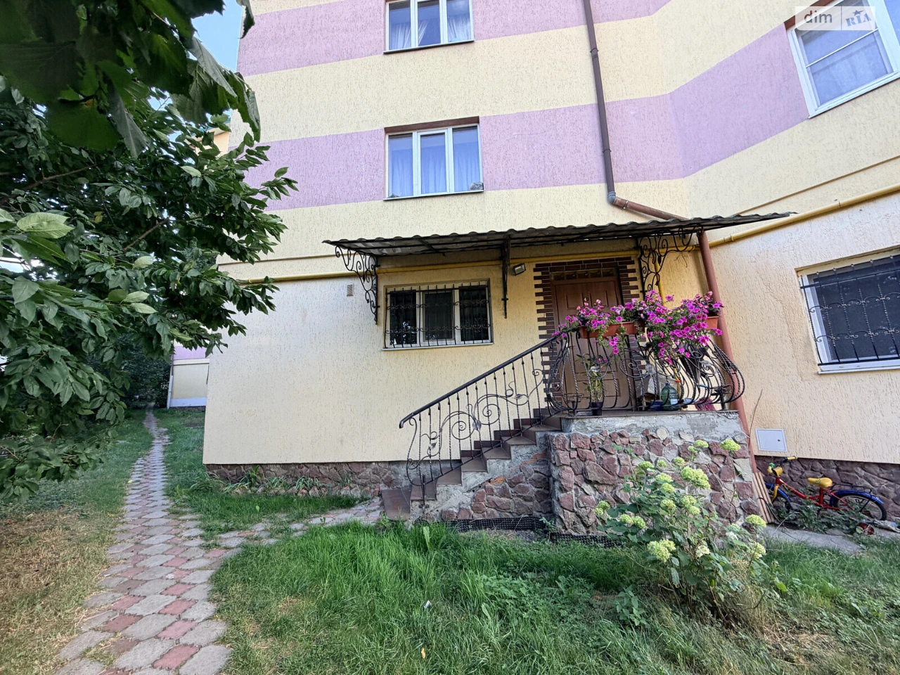 Продаж Квартира