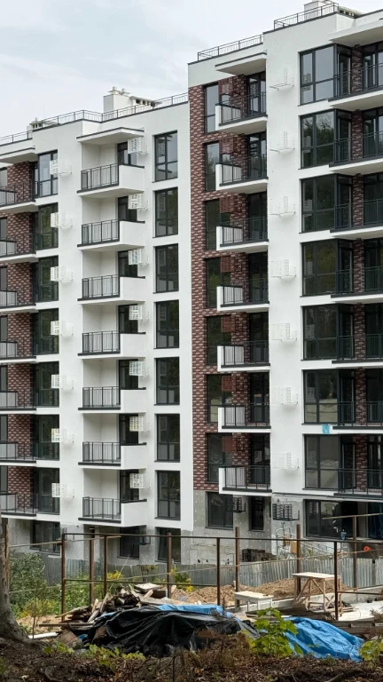 Продам 2 кім. кв., м. Винники в. Лісна ЖК Аурум Форест