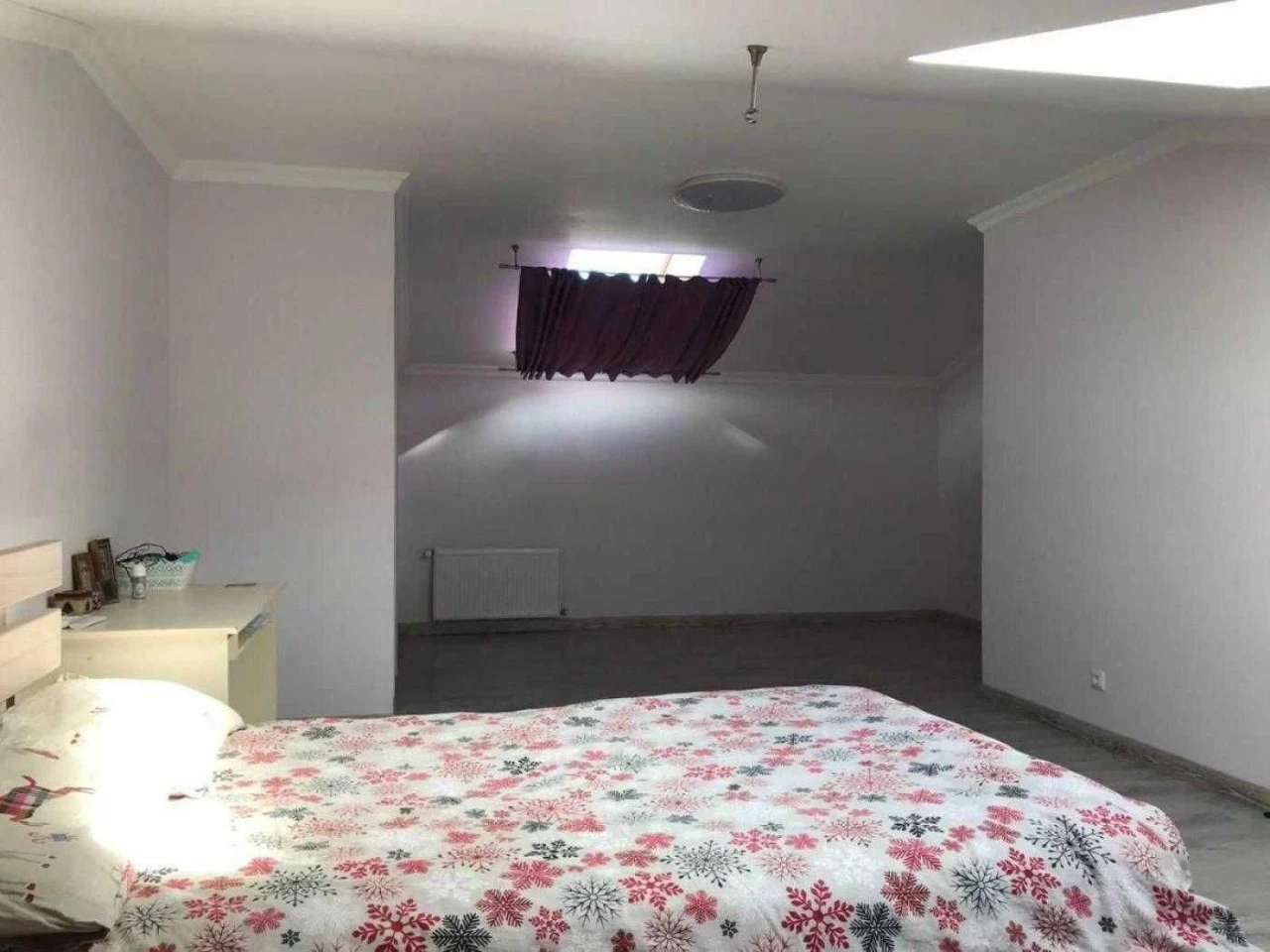 Sale of a 4-room, two-level apartment with a euro renovation and furniture