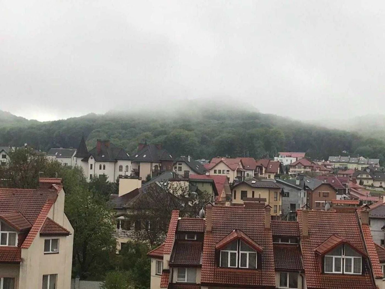 Sale of a 4-room, two-level apartment with a euro renovation and furniture