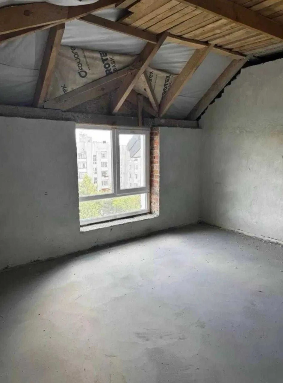 Sale of a 5-room, 2-story apartment, unfurnished, new building