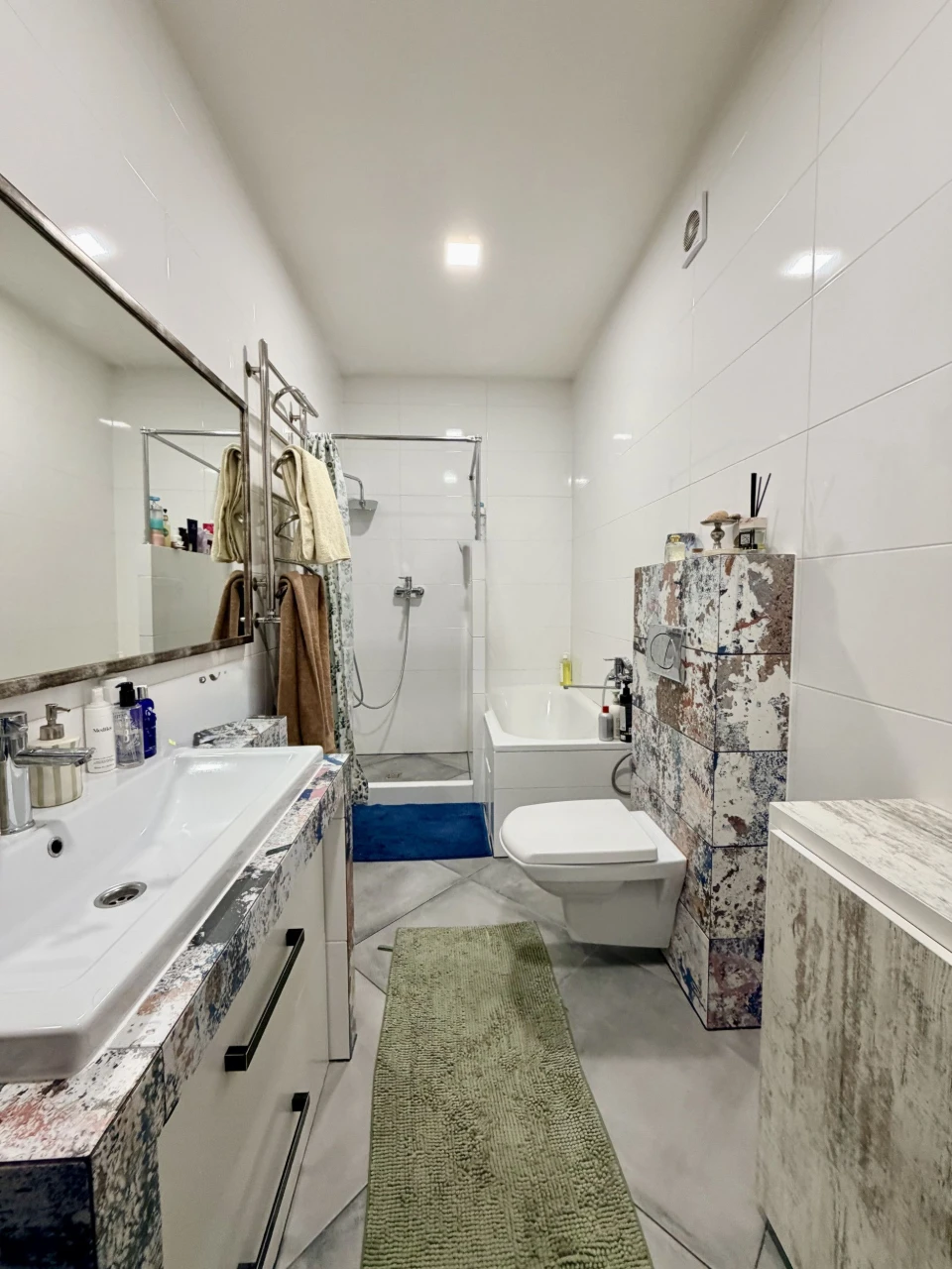 Продаж 2-кімнатної квартири 67 м.кв., в. Винна Гора/Винники