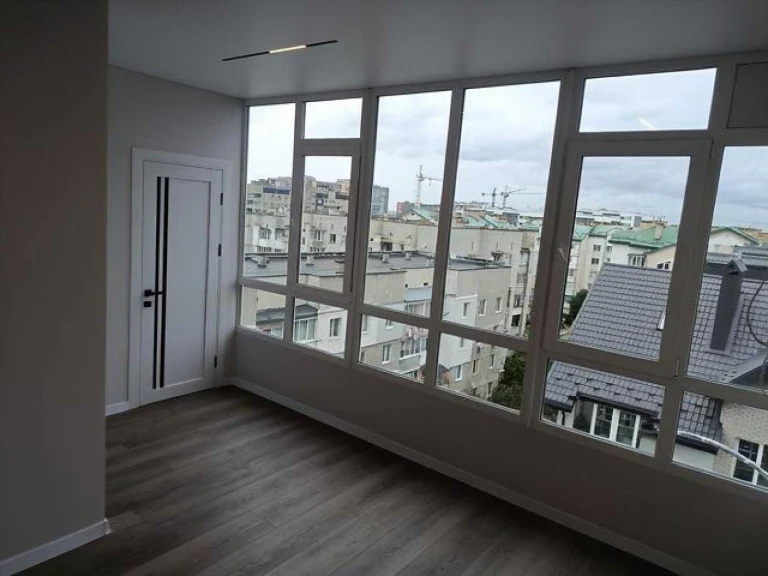 Sale of a 2-room apartment with a euro-renovation in a new building, location