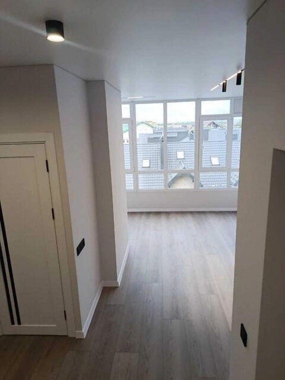 Sale of a 2-room apartment with a euro-renovation in a new building, location
