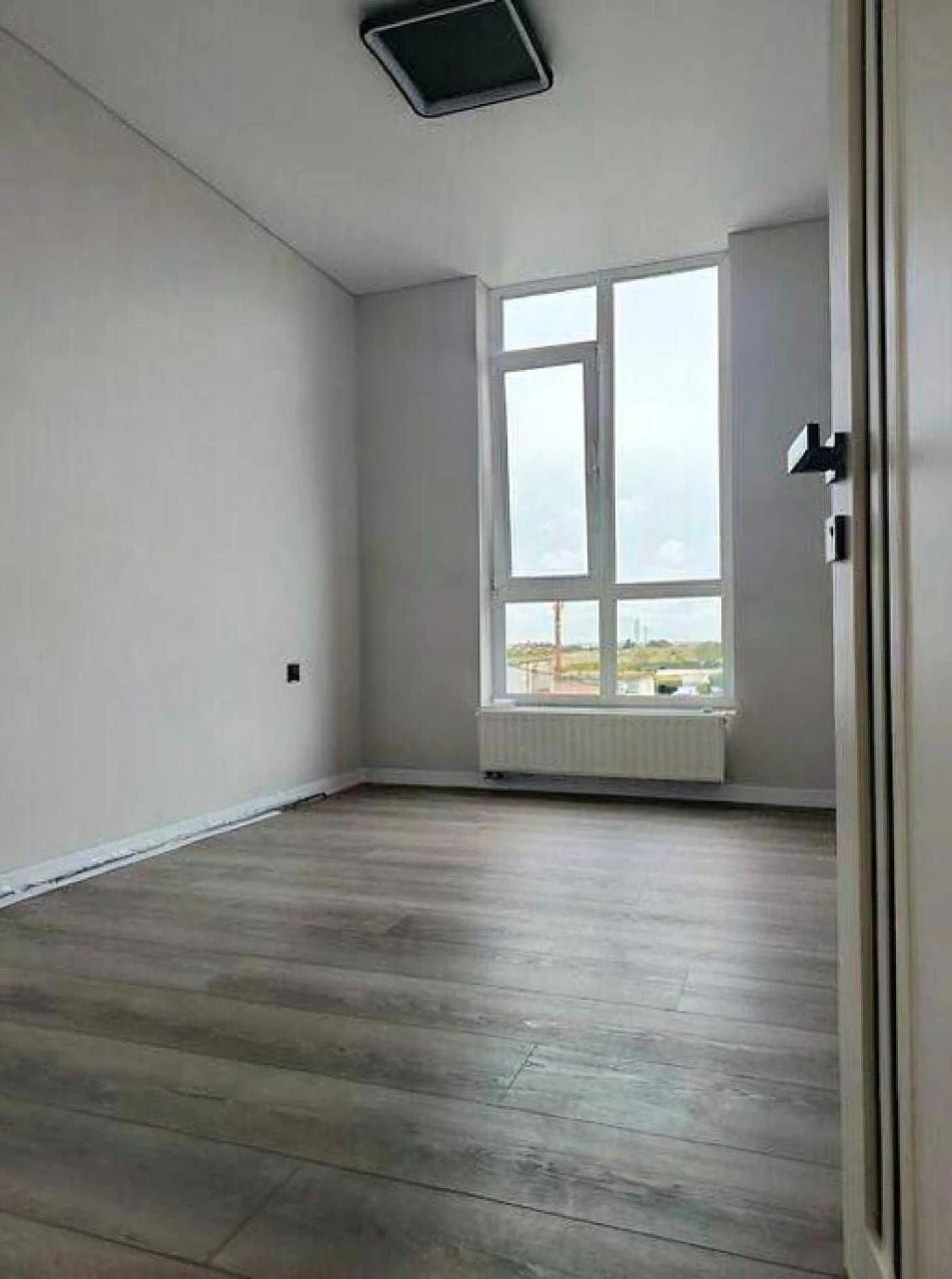 Sale of a 2-room apartment with a euro-renovation in a new building, location