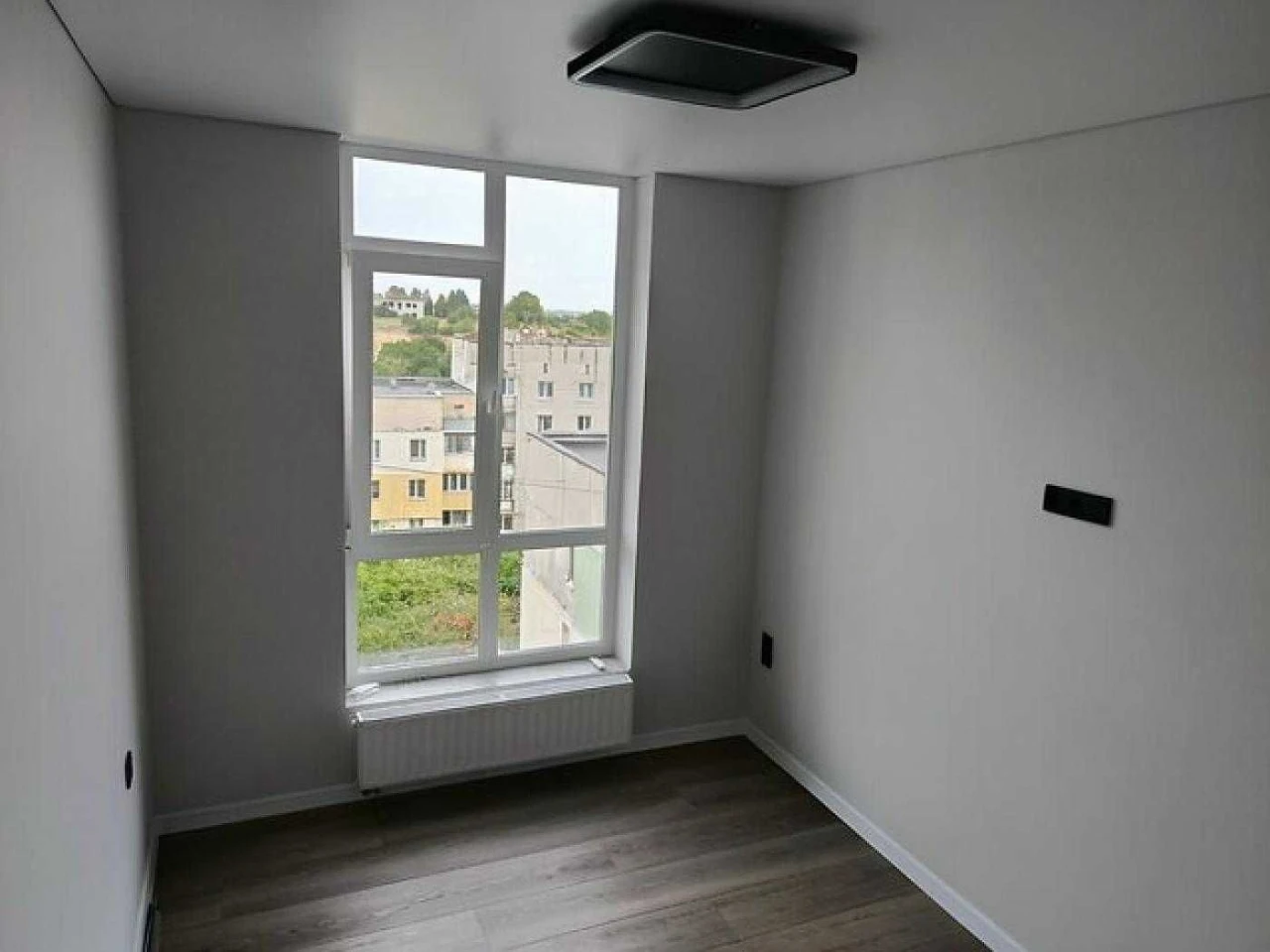 Sale of a 2-room apartment with a euro-renovation in a new building, location