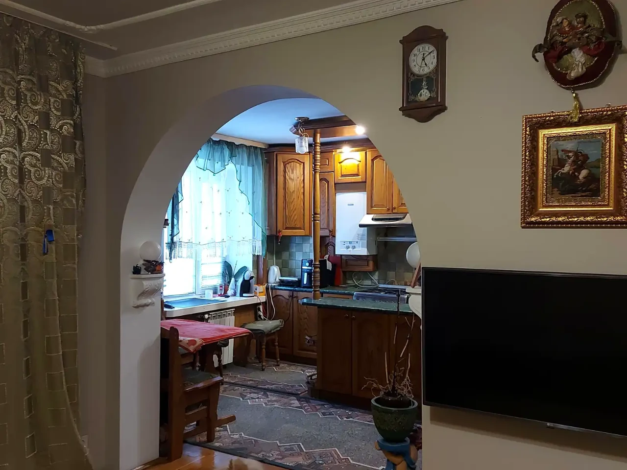 Apartment for sale - 4 rooms, 94 sq m, 2nd floor