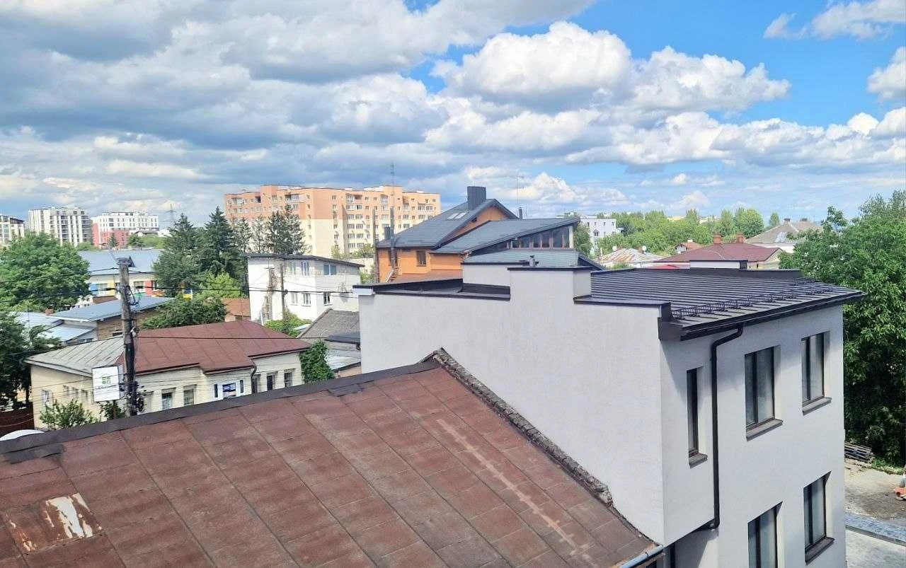 Продається 2-кімнатна квартира площею 72 м² у  ЖК Галицький.