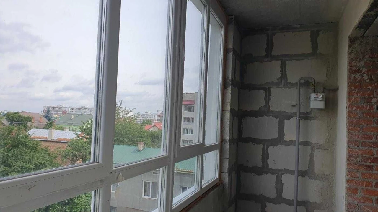 Sale of a 5-room, two-story apartment, unfurnished in a new building