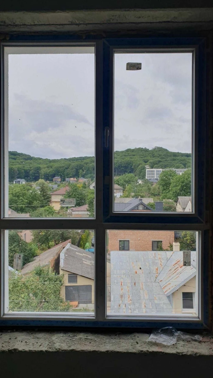 Sale of a 5-room, two-story apartment, unfurnished in a new building