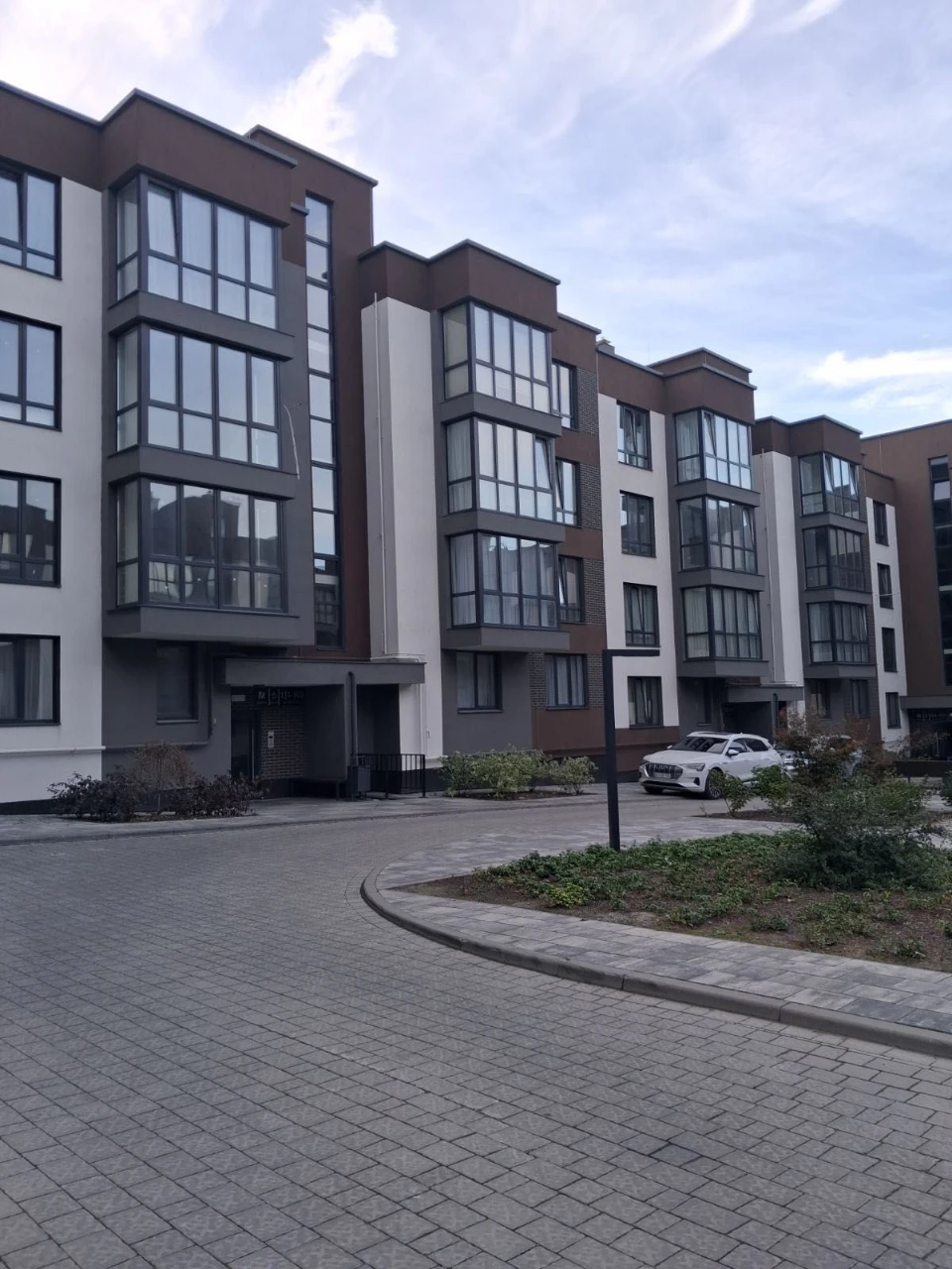 Продаж квартири 48,2 м² у новобудові, Лисиничі — вул. Золота