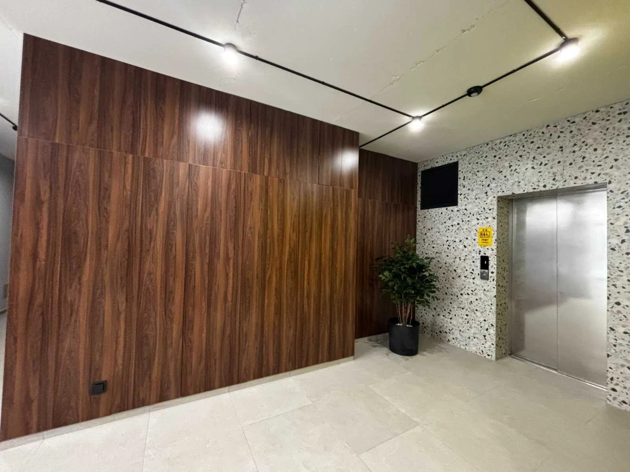 Sale of a 3-bedroom apartment in Vinnytsia