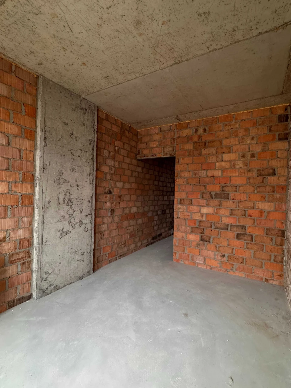Sale of a 3-bedroom apartment in Vinnytsia