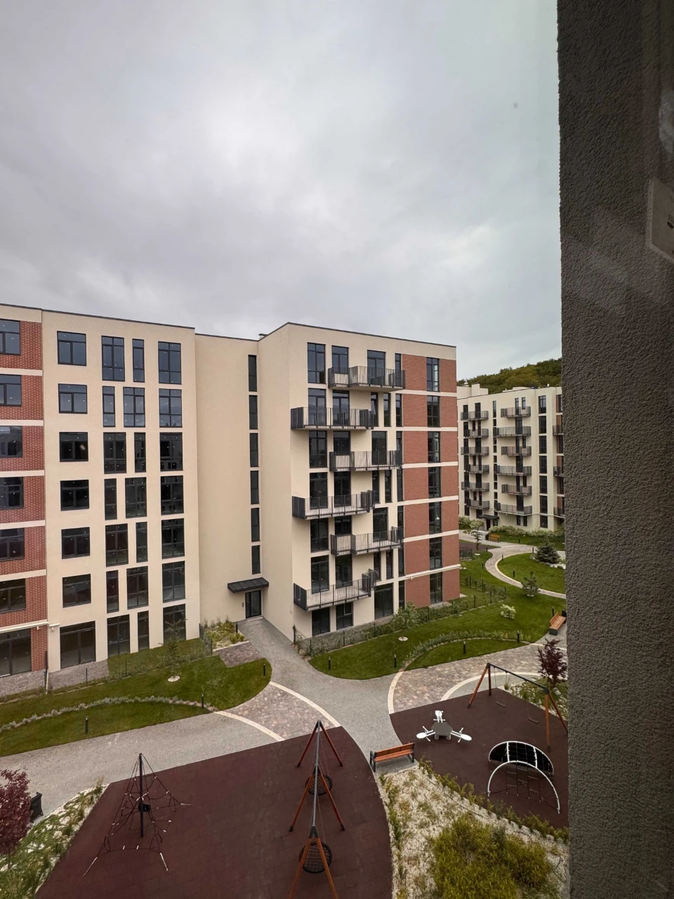 Sale of a 3-bedroom apartment in Vinnytsia