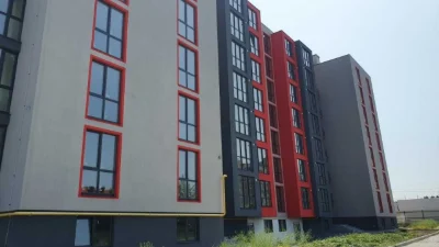 Sale of a 2-room apartment with partial renovation in a new building