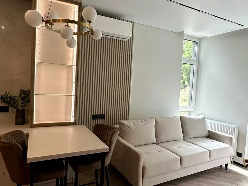 Apartment. Vynnyky (Lviv), Halych Street