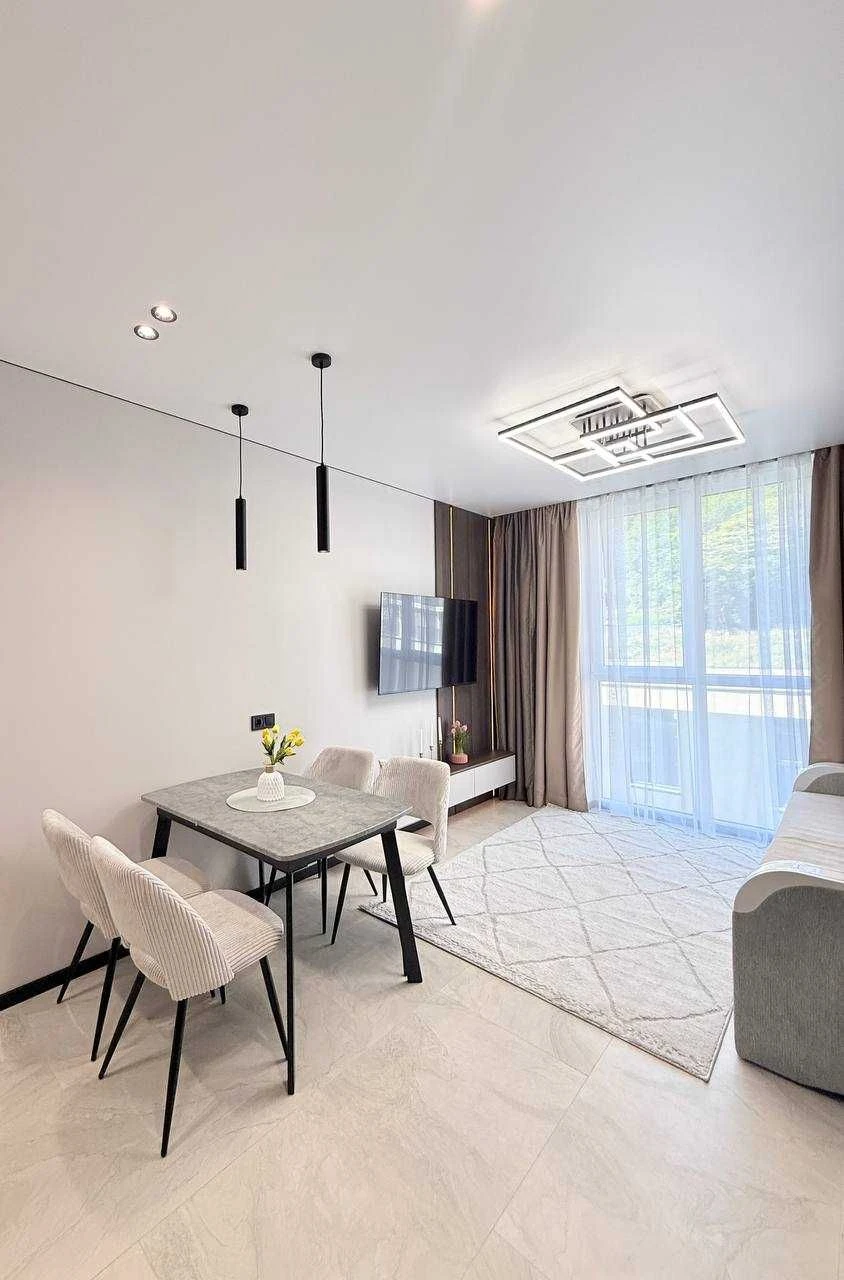 Продаж 1 кімнатної квартири з ремонтом ЖК Парус Comfort м. В
