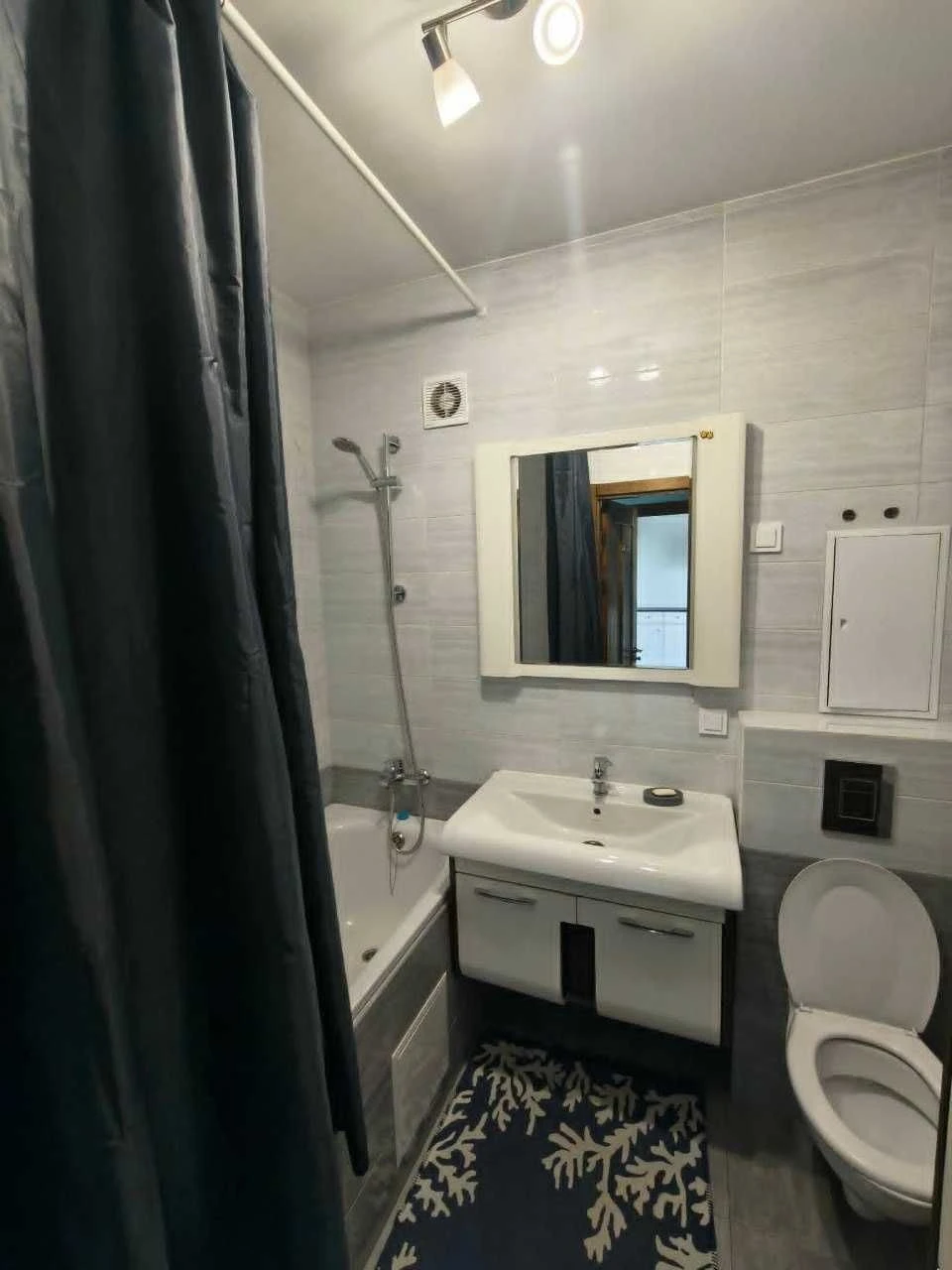 Продаж 1-кім квартири з ремонтом 45,7м² ЖК Затишний Дім, Вин