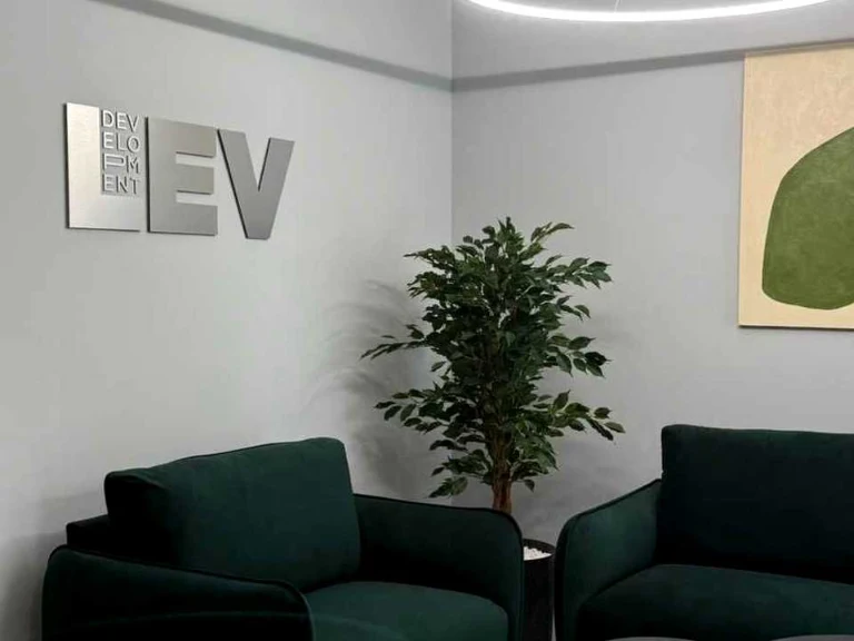 Apartment. Vynuky (Lviv), Halychska st.