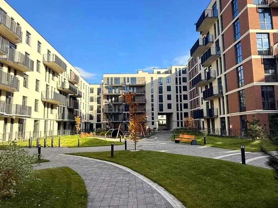 Apartment. Vynnyky (Lviv), Halychyska St.