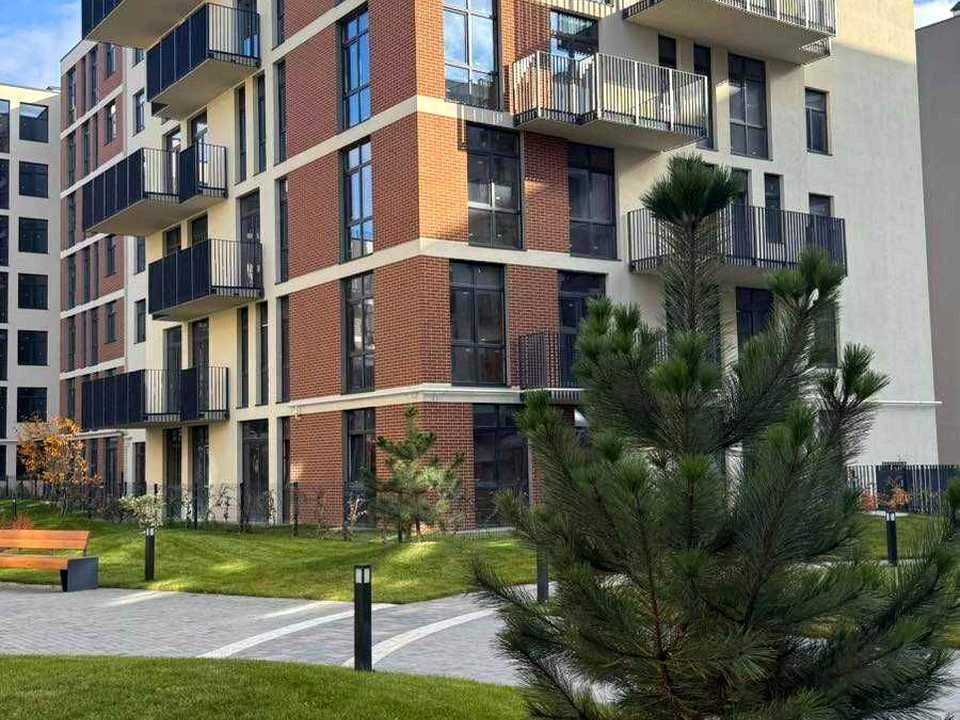 Apartment. Vynnyky (Lviv), Halychyska St.