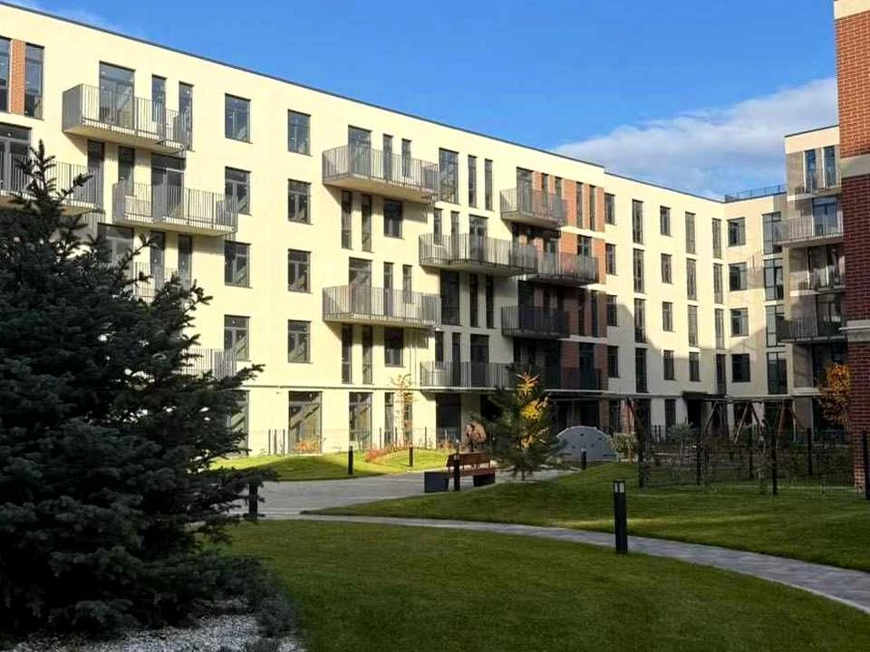 Apartment. Vynnyky (Lviv), Halychyska St.