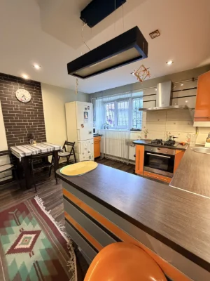 Sale of a 2-bedroom apartment 70 sq m, in. Saharova