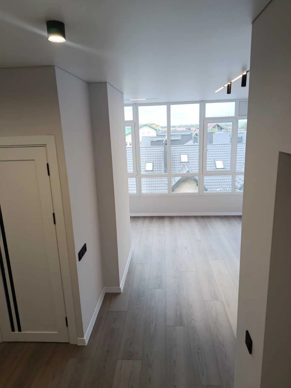 Продаж 2к квартири З РЕМОНТОМ 6/8ц 52/23/25м² Винники вул. Л